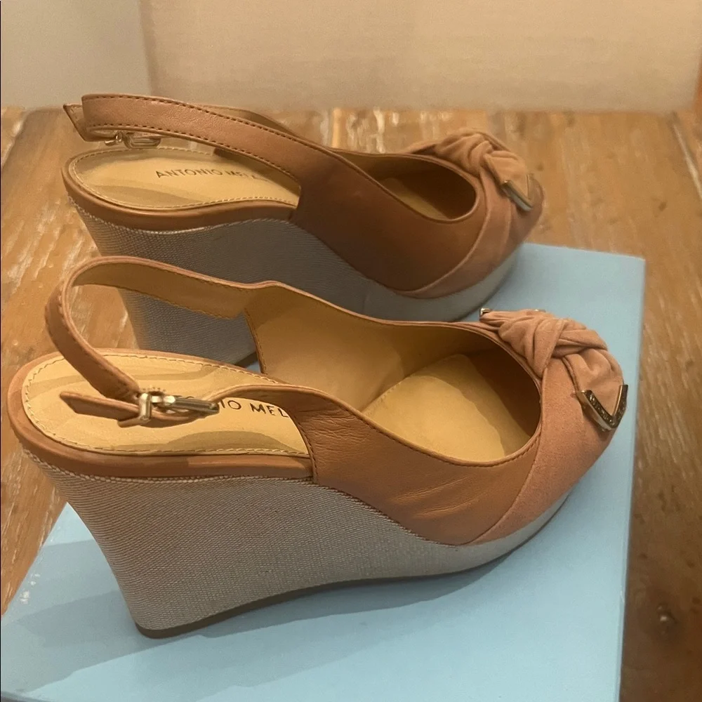 ANTONIO MELANI Brown Peep-Toe Wedges‎